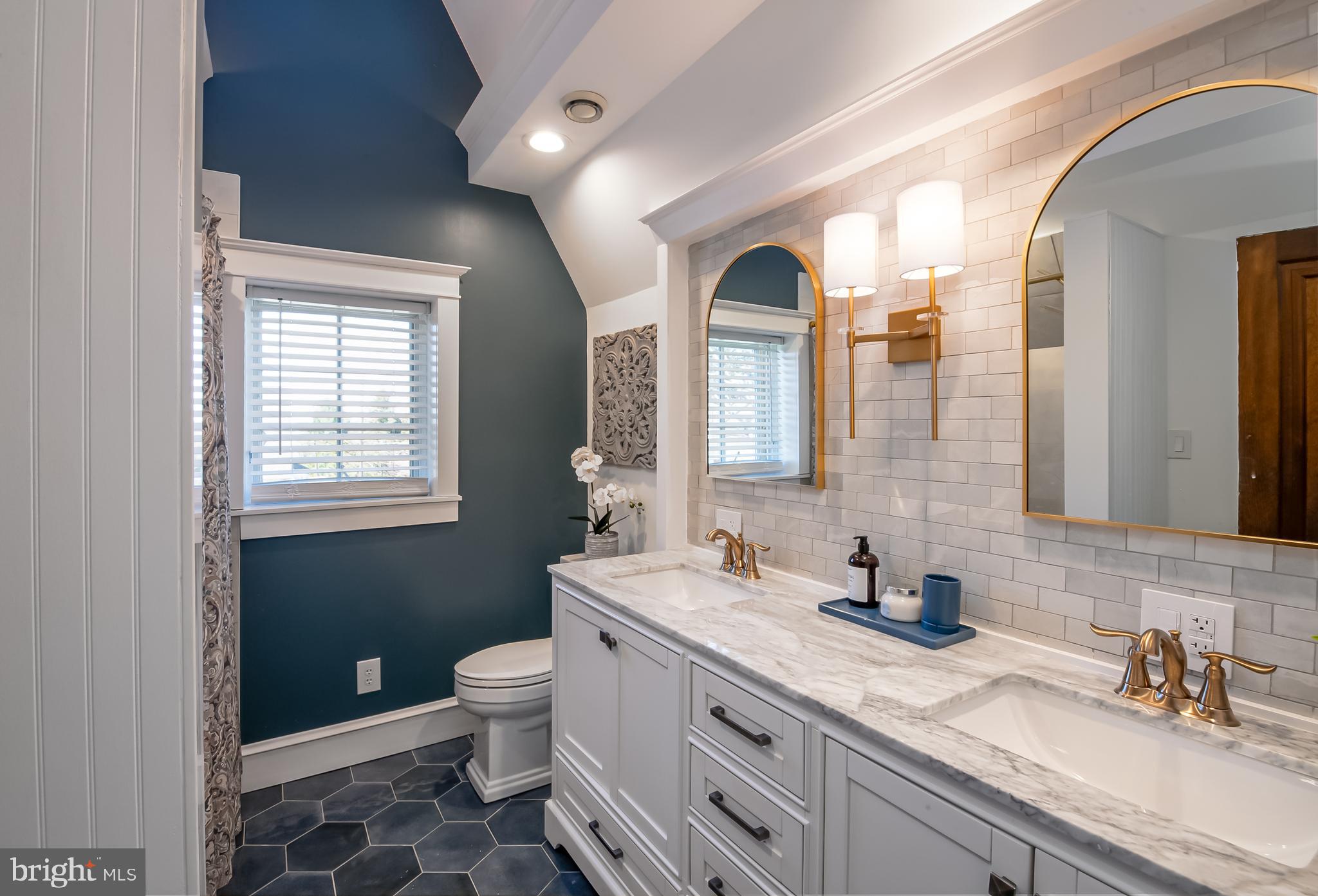 LINCOLN PARK - Residential