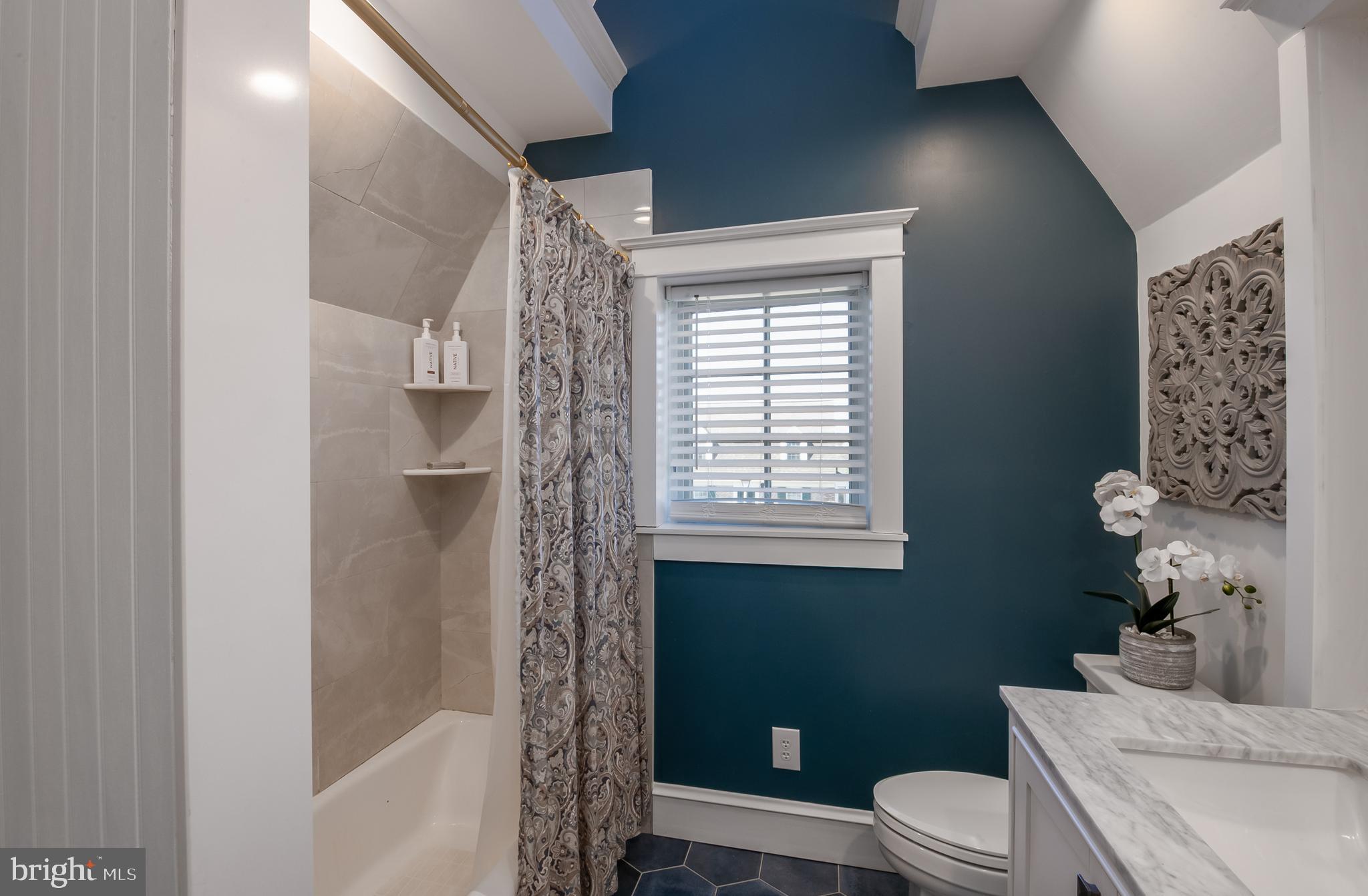 LINCOLN PARK - Residential