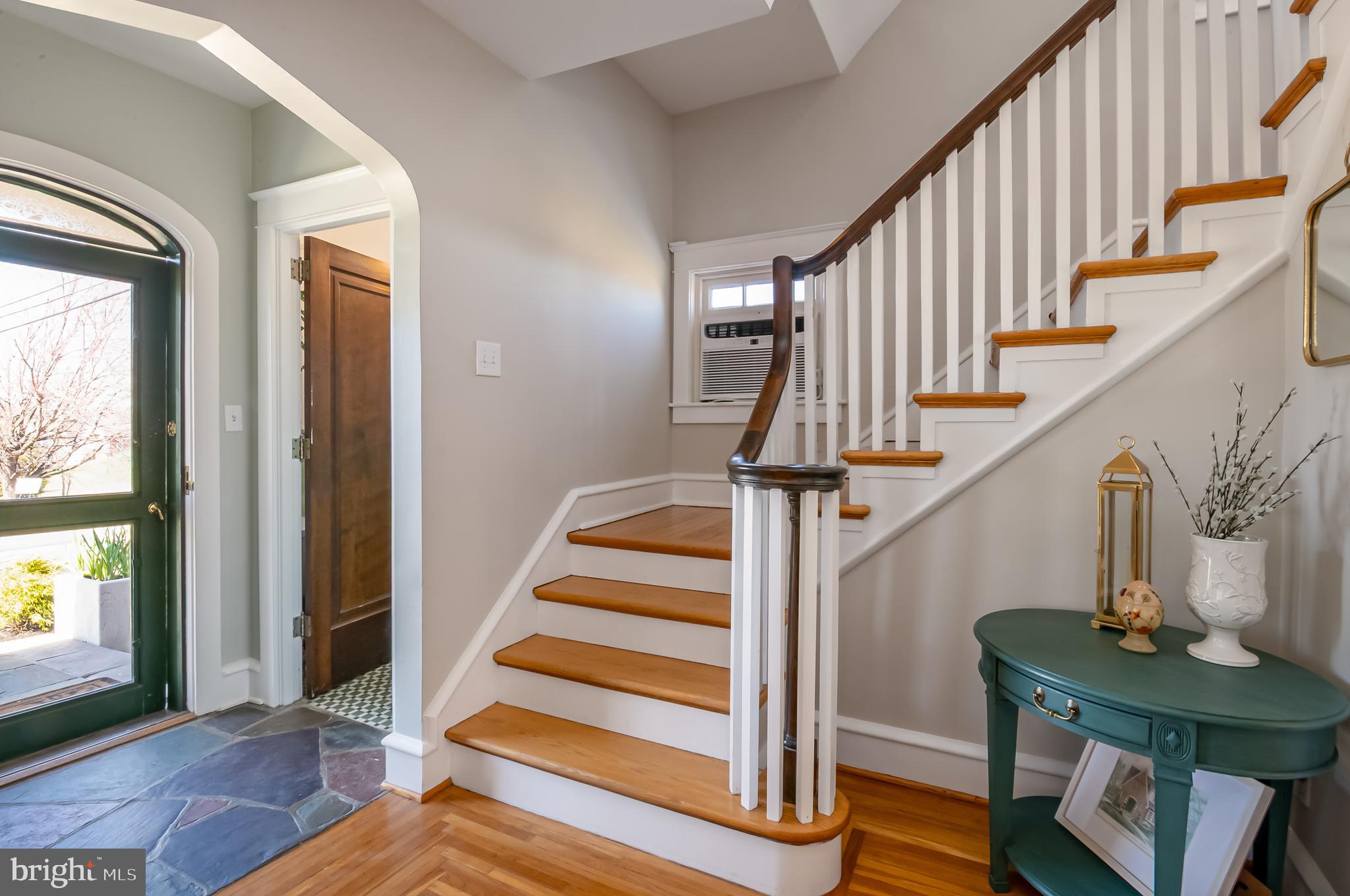 LINCOLN PARK - Residential