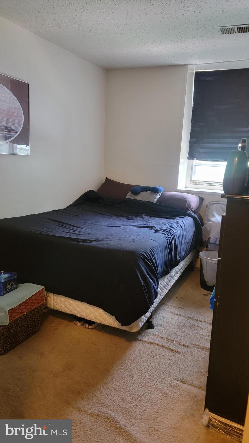 WINDMILL SQUARE - Residential