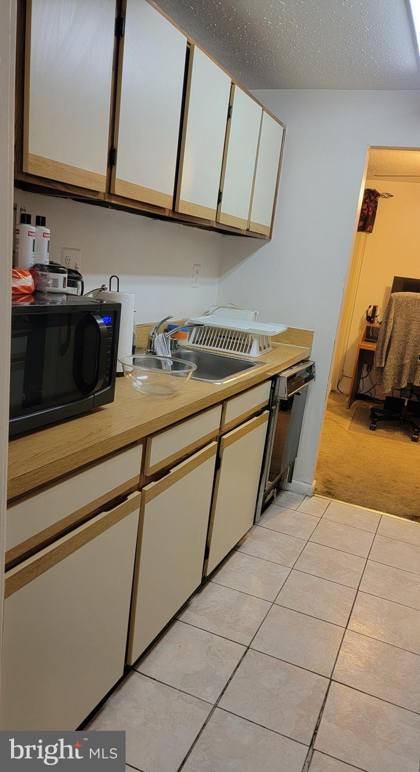 WINDMILL SQUARE - Residential