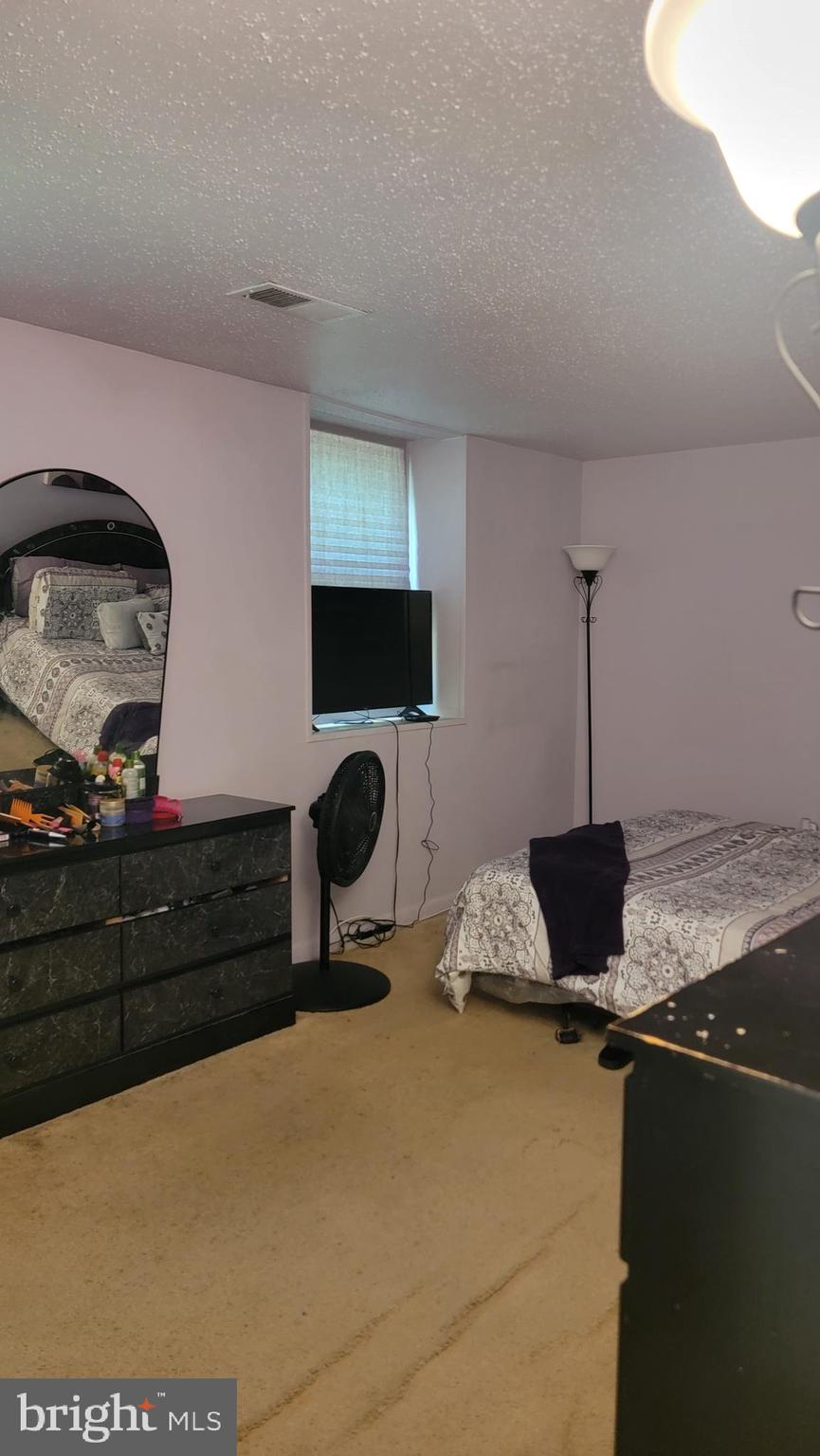 WINDMILL SQUARE - Residential