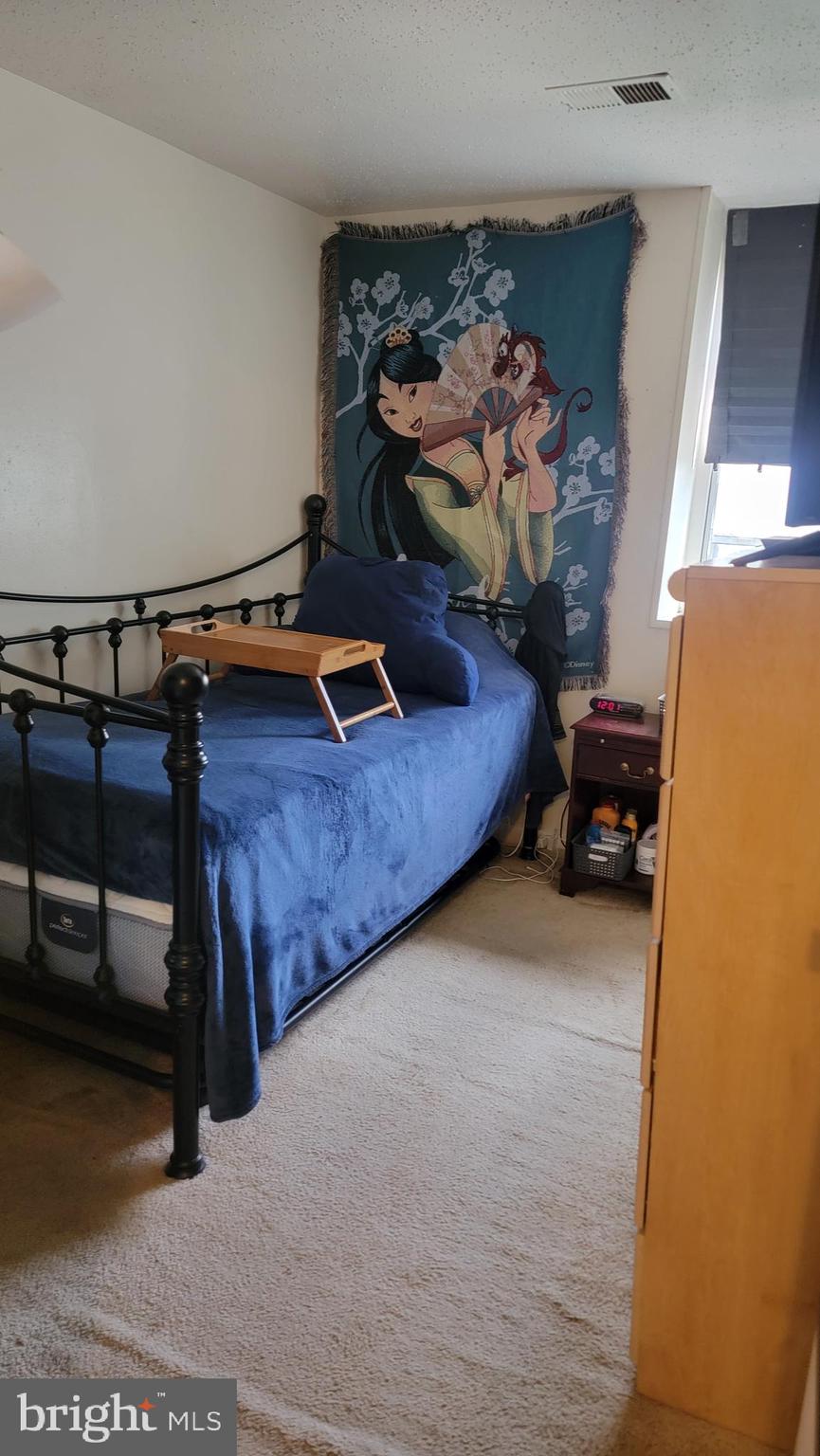 WINDMILL SQUARE - Residential