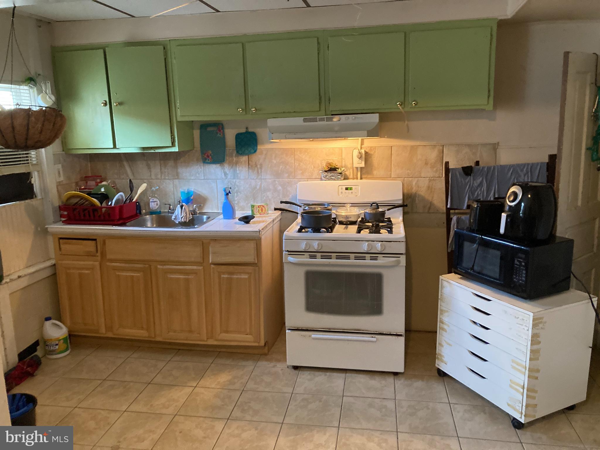 PHILADELPHIA (SOUTHWEST) - Residential