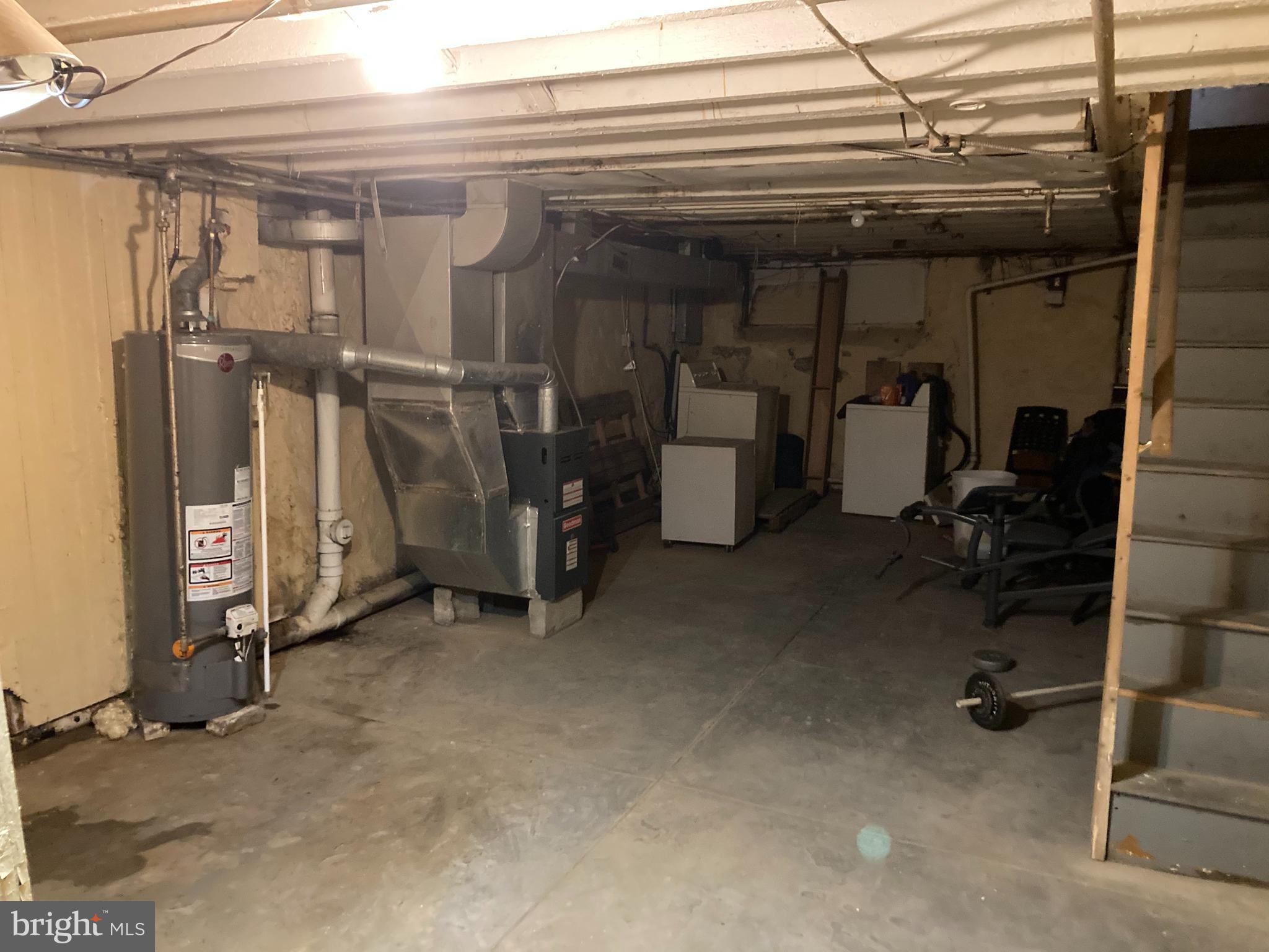 PHILADELPHIA (SOUTHWEST) - Residential