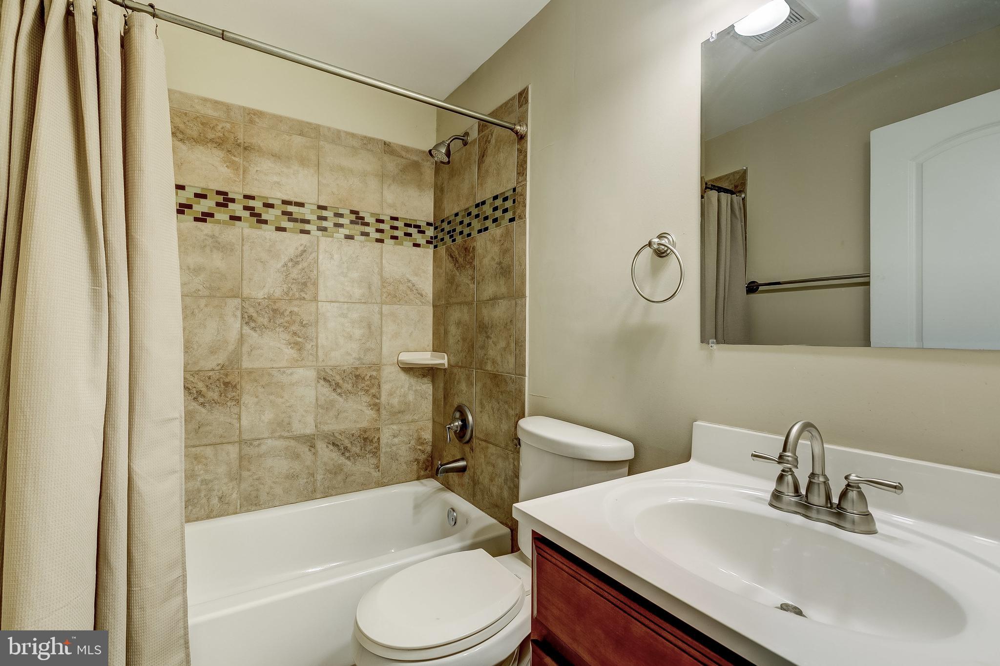 FEDERAL HILL HISTORIC DISTRICT - Residential Lease