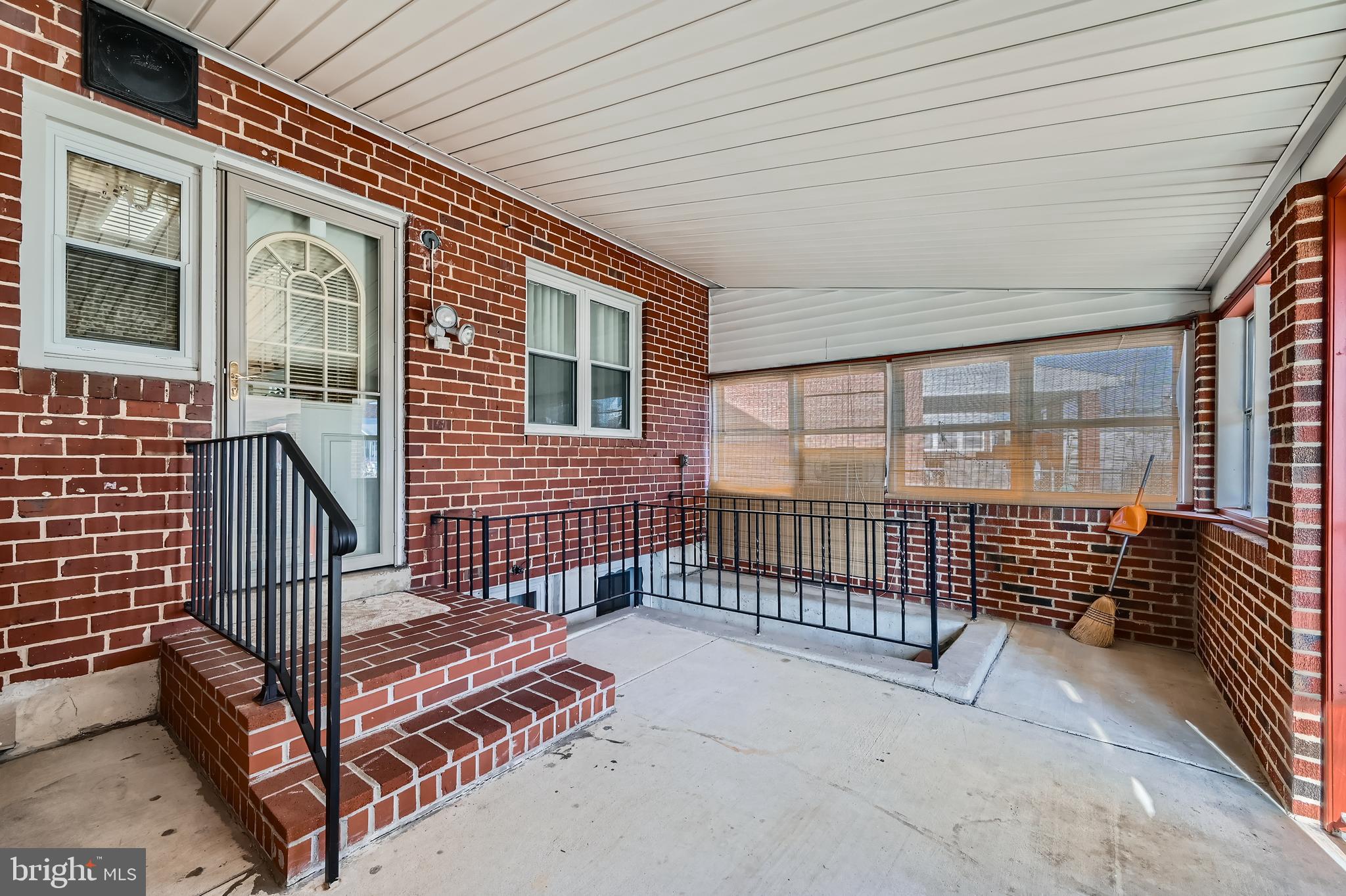 CHARLESMONT - Residential