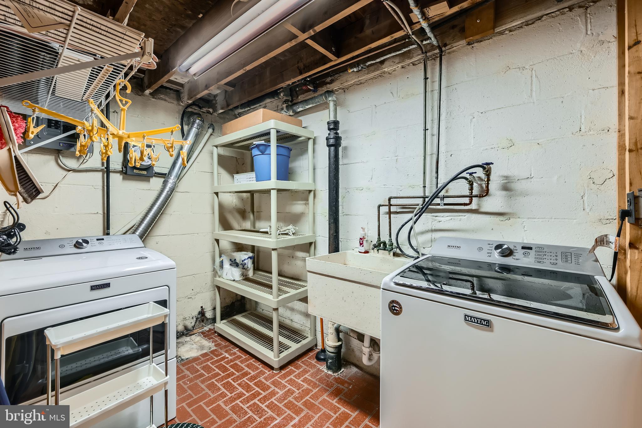 CHARLESMONT - Residential