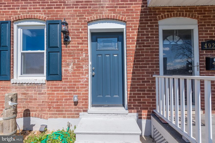 OPEN HOUSE. SATURDAY 1 to 4 pm. Please take all precautions related to Covid 19. This townhouse has been beautifully redone completely, top to bottom. Every level offer the independence you desired.  The most  affordable and beautifully done townhouse in the area and still offers everything. The main level has it all; from  an inviting living room that follows to an enormous kitchen with stainless steel appliances and beautiful granite countertop,  The  level is completed with the option to have a complete bedroom or a separate dining room area. The upper level presents an ample master and a second bedroom + relaxing bathroom , and a wet-bar completes this floor. Downstairs it is almost the same layout as other levels,  Open space for with  an ample wet-bar and a independent bedroom.