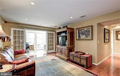 DOUGLAS PARK - Residential Lease