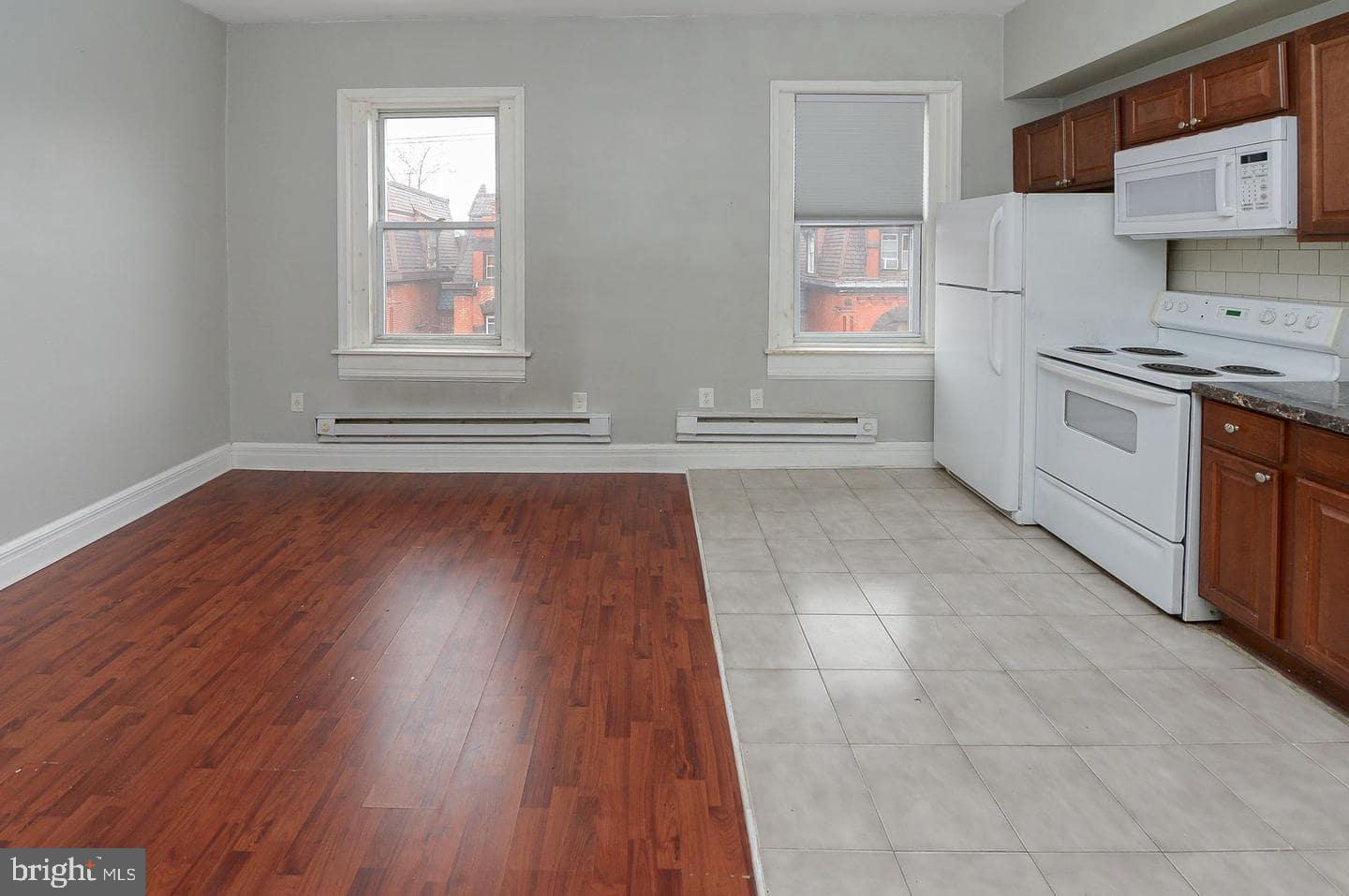 PHILADELPHIA (NORTHWEST) - Commercial Sale