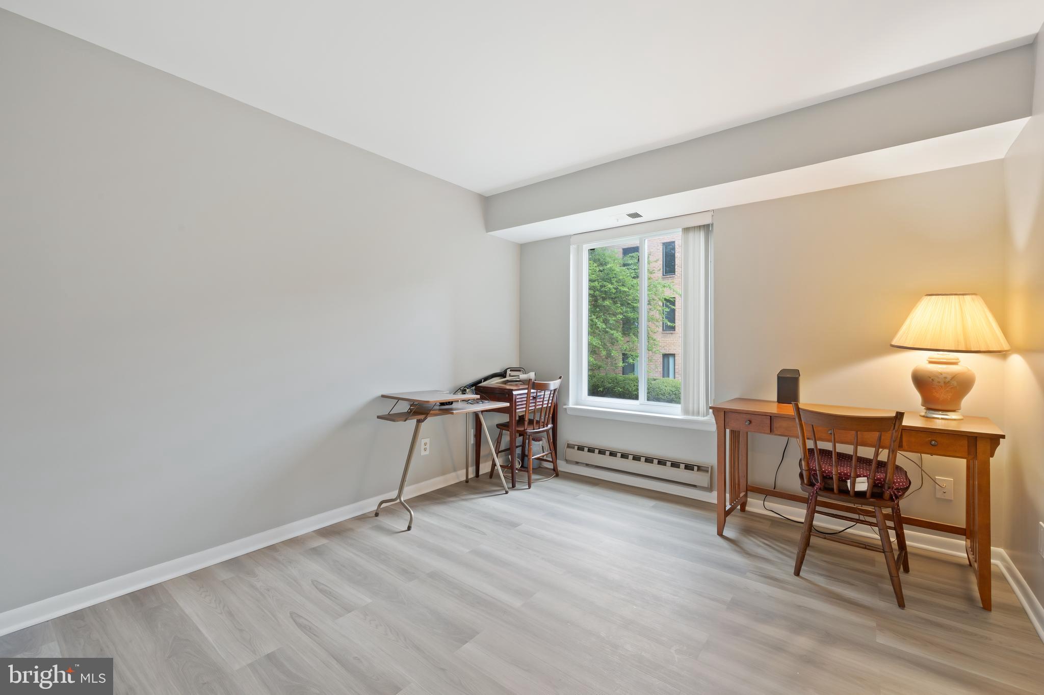 LEISURE WORLD - Residential