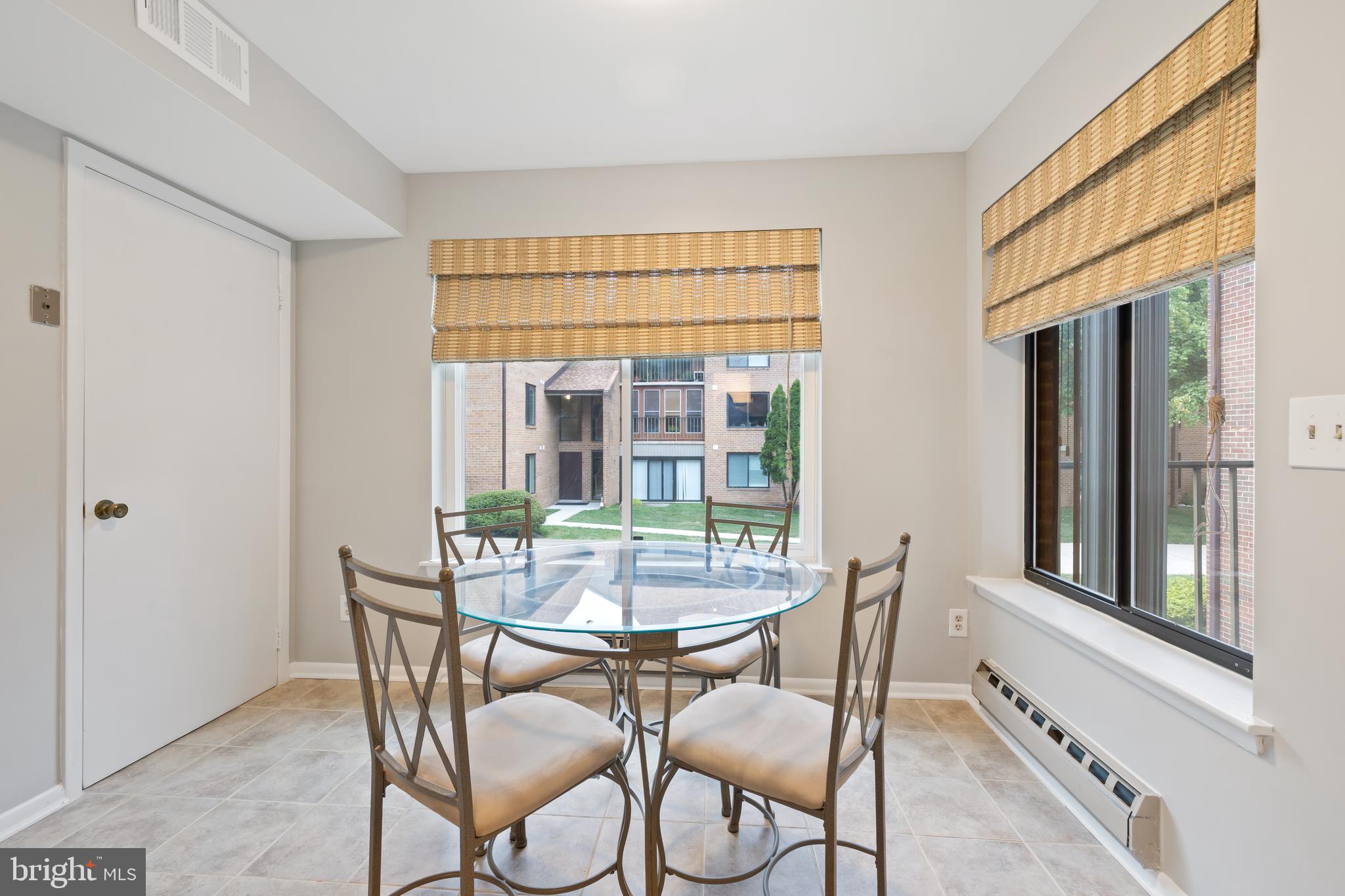 LEISURE WORLD - Residential