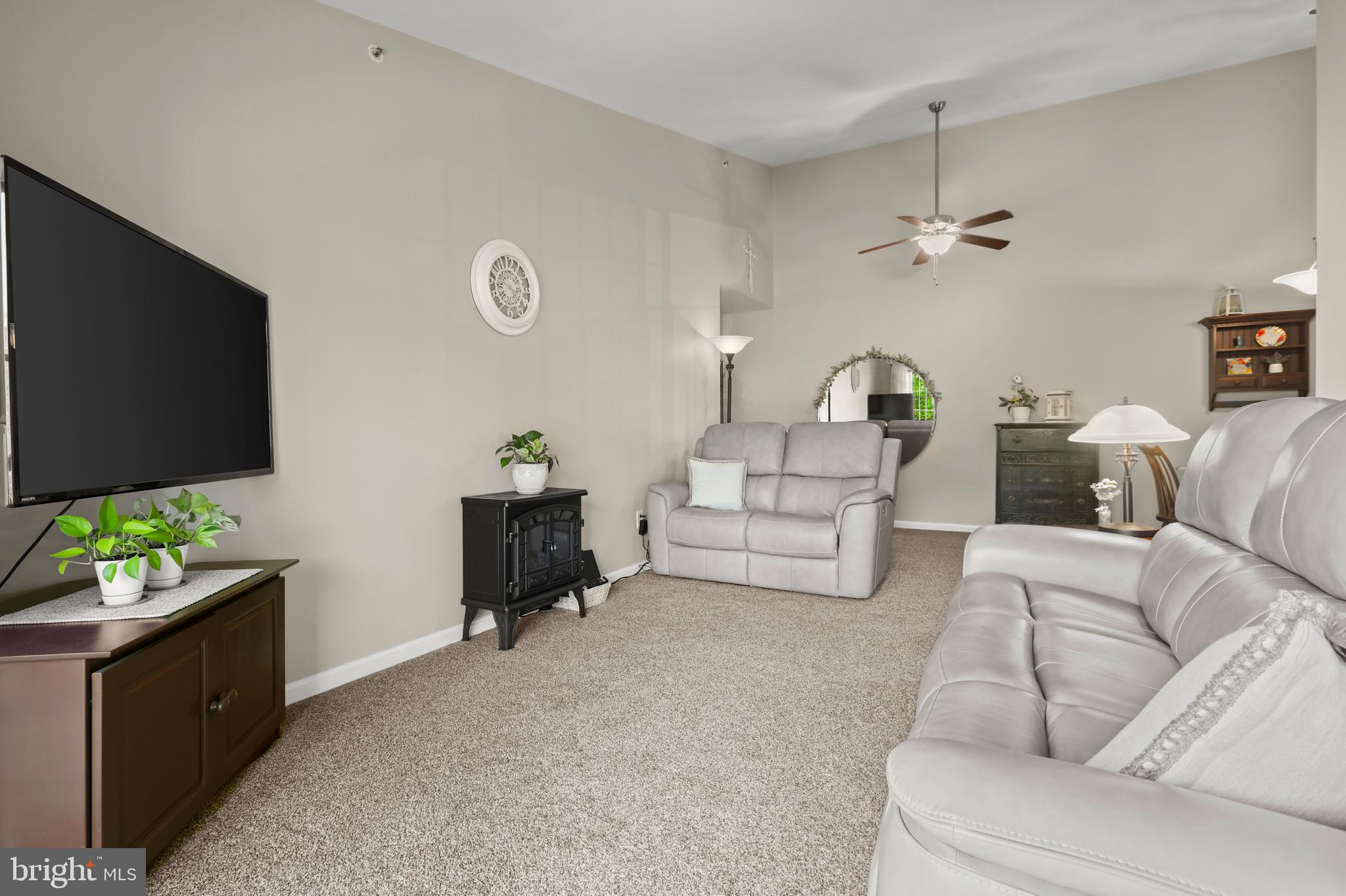 THE POINTE - Residential