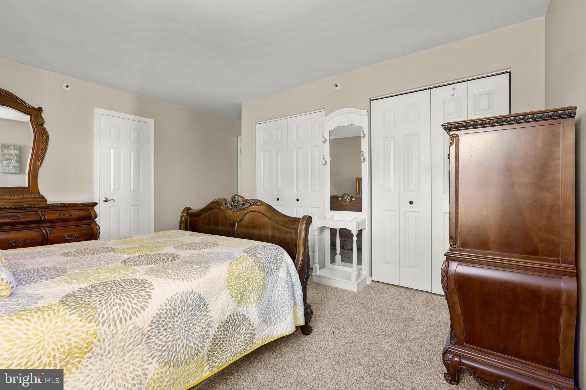 THE POINTE - Residential