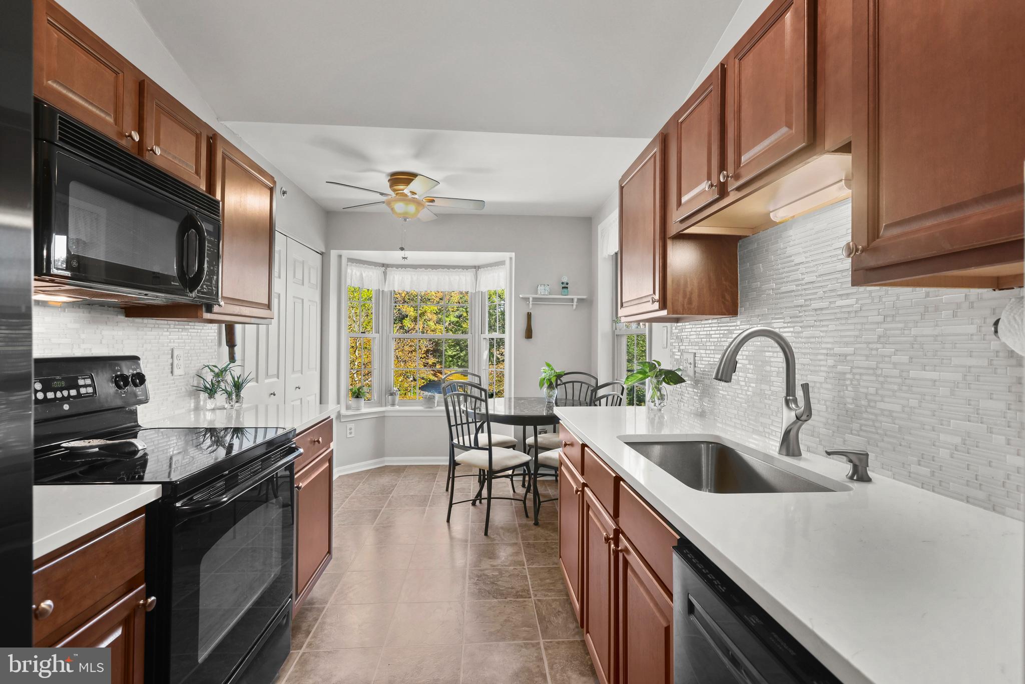 THE POINTE - Residential