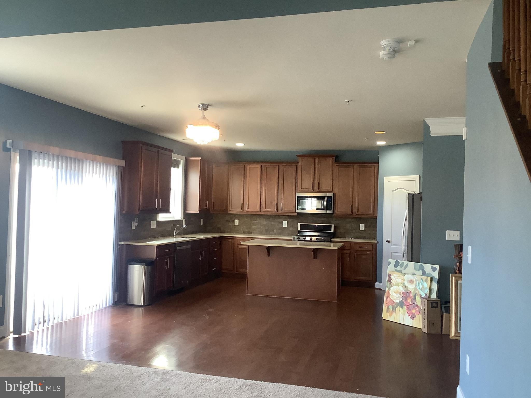 MARSHALL GROVE ESTATES - Residential