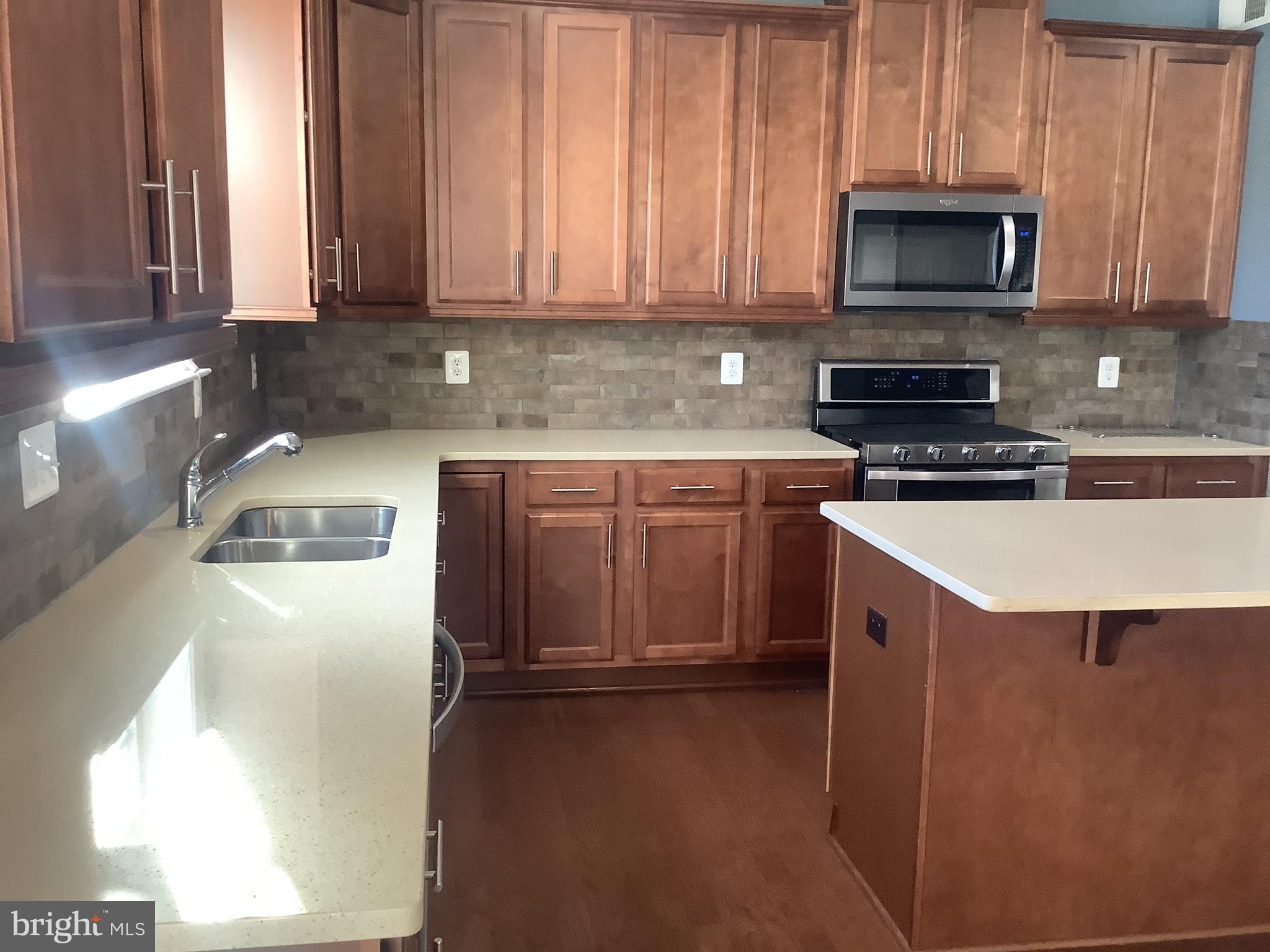 MARSHALL GROVE ESTATES - Residential