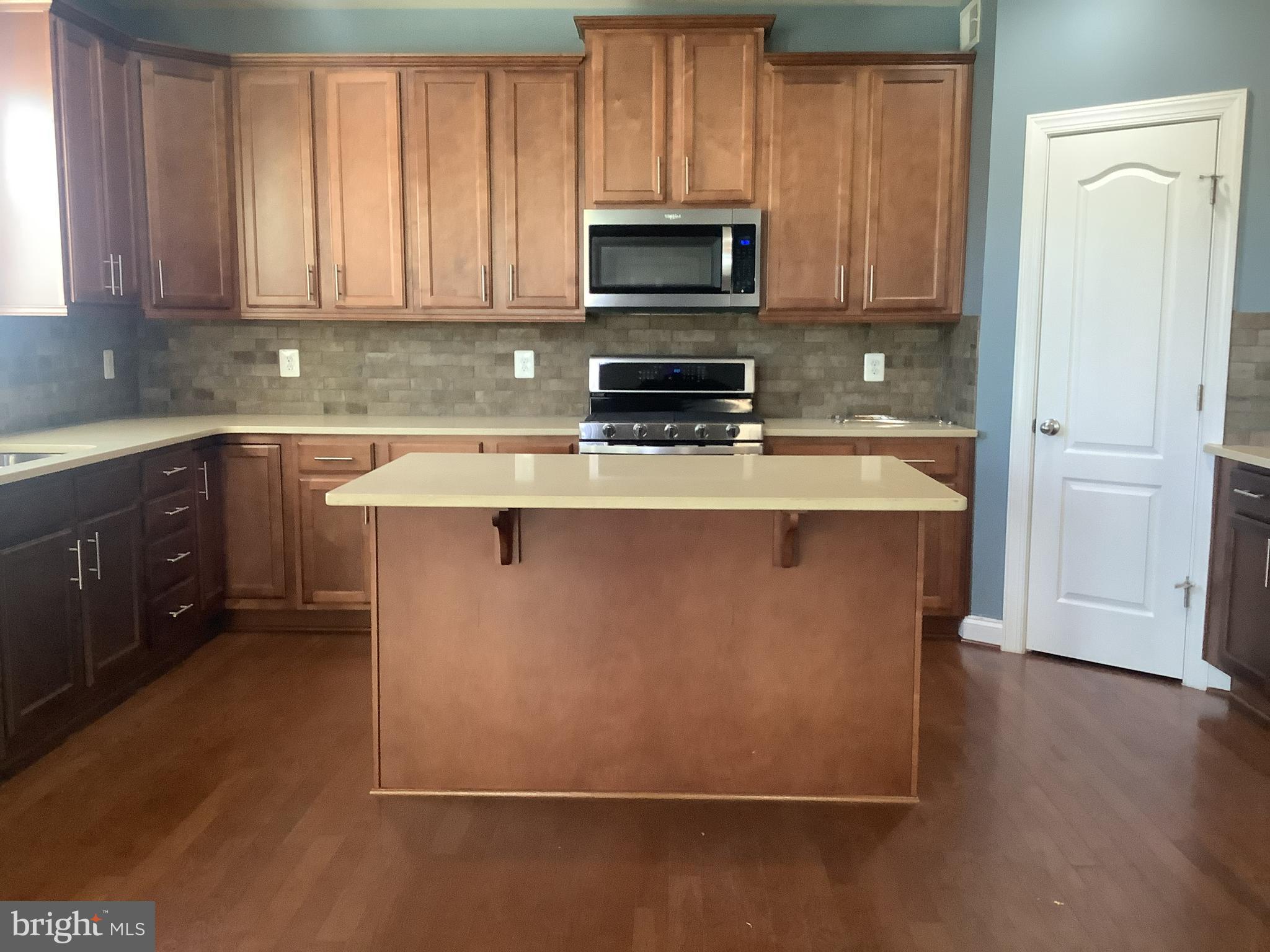 MARSHALL GROVE ESTATES - Residential