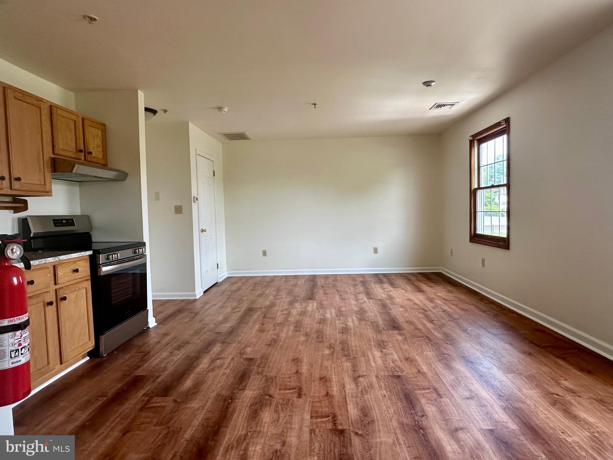 358 MAIN STREET 4