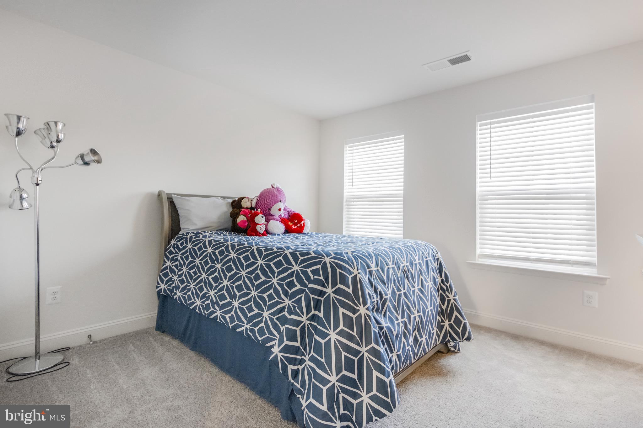 CEDAR CHASE - Residential