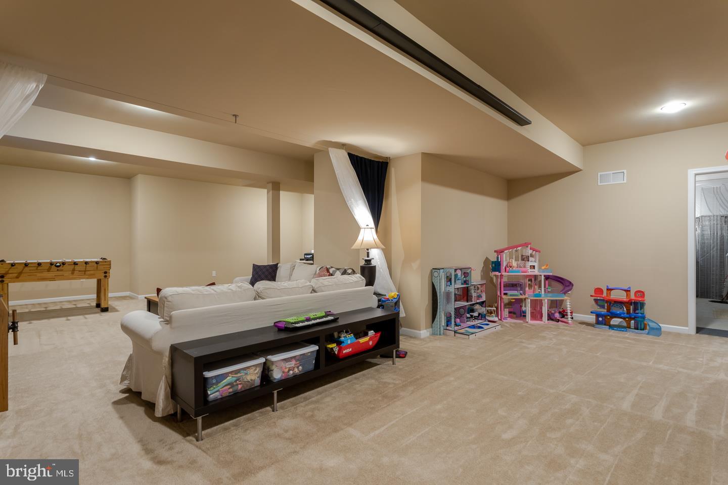 CROSSING AT BAILEY S - Residential