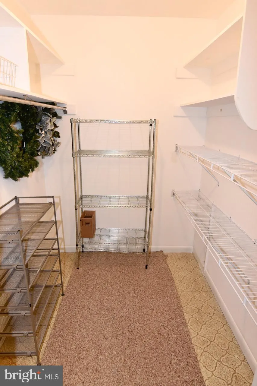 Reading, Pennsylvania 19610, United States, 2 Bedrooms Bedrooms, ,2 BathroomsBathrooms,Residential,Pending,99764