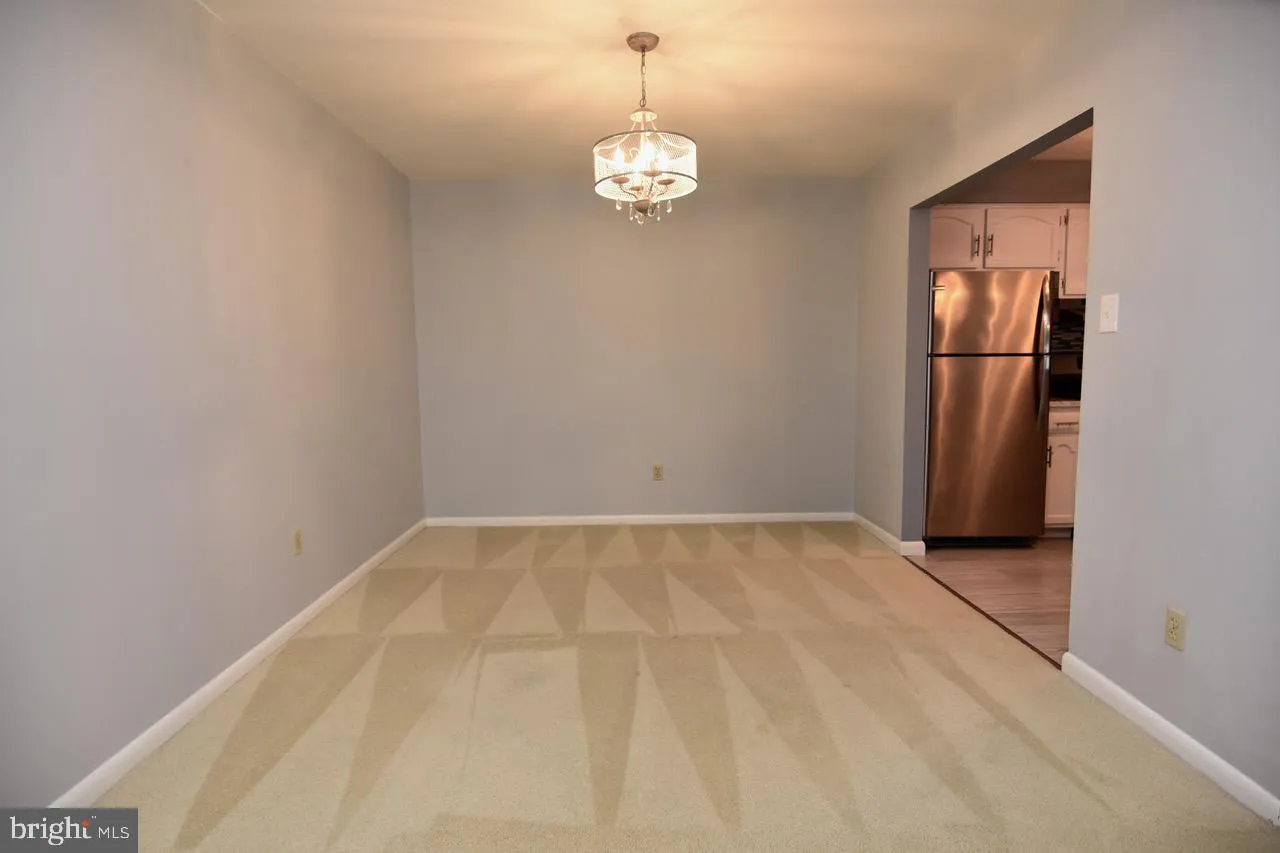 Reading, Pennsylvania 19610, United States, 2 Bedrooms Bedrooms, ,2 BathroomsBathrooms,Residential,Pending,99764