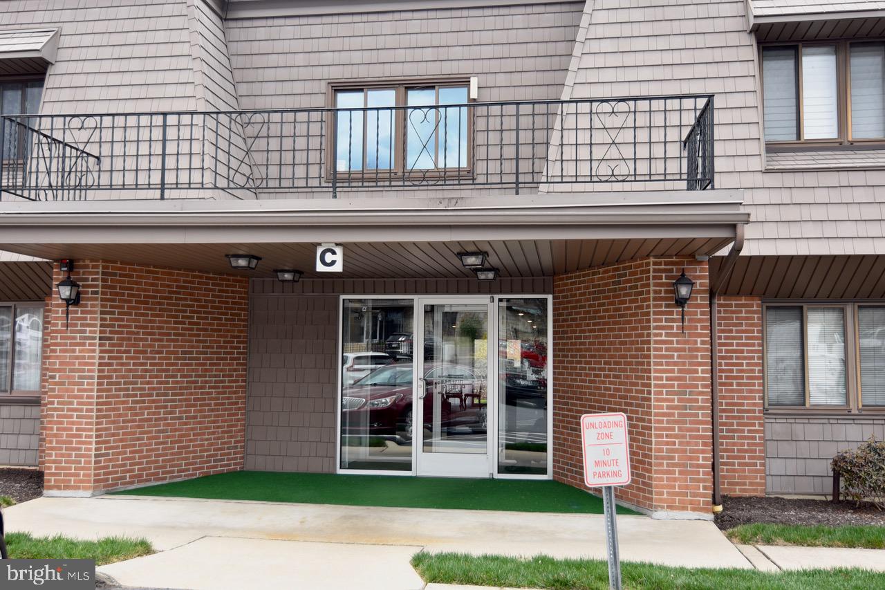 1801 CAMBRIDGE AVENUE C-14