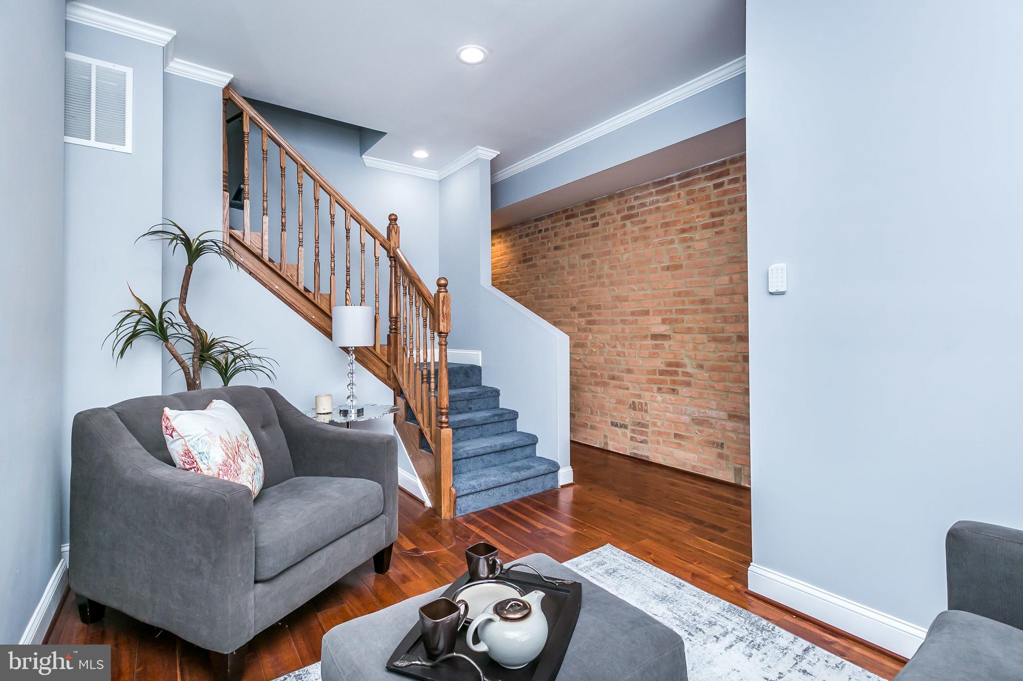 HIGHLANDTOWN - Residential