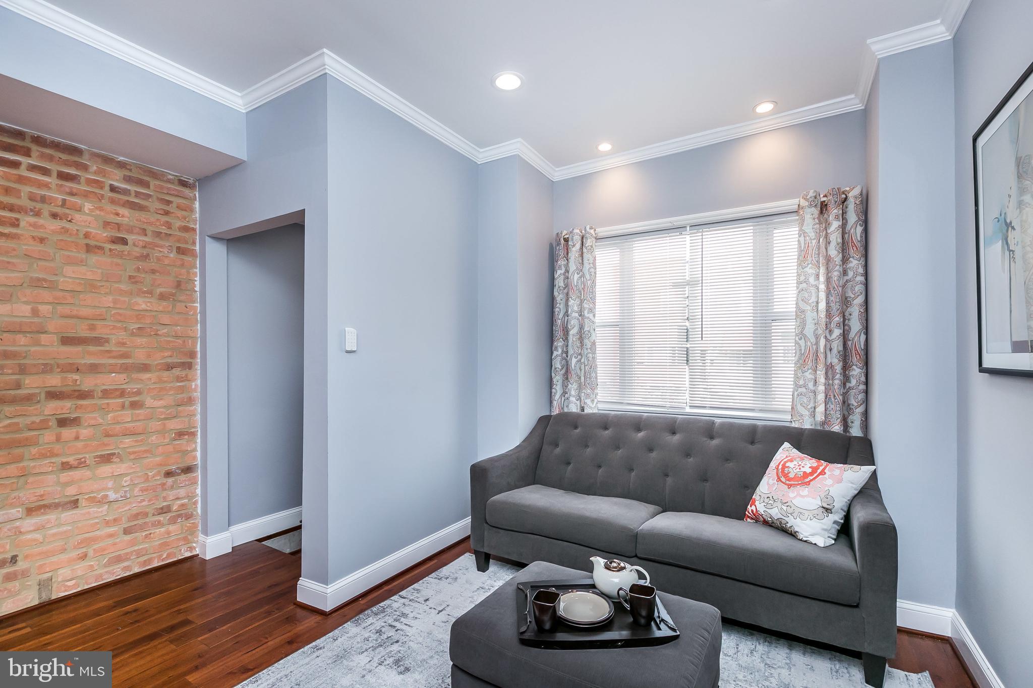 HIGHLANDTOWN - Residential