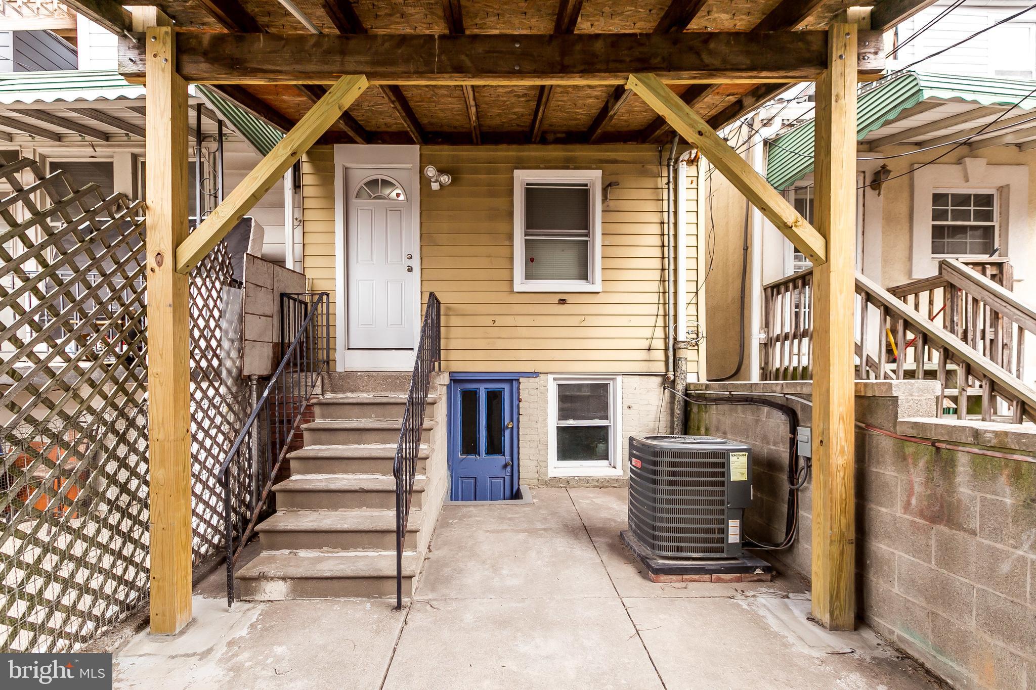 HIGHLANDTOWN - Residential