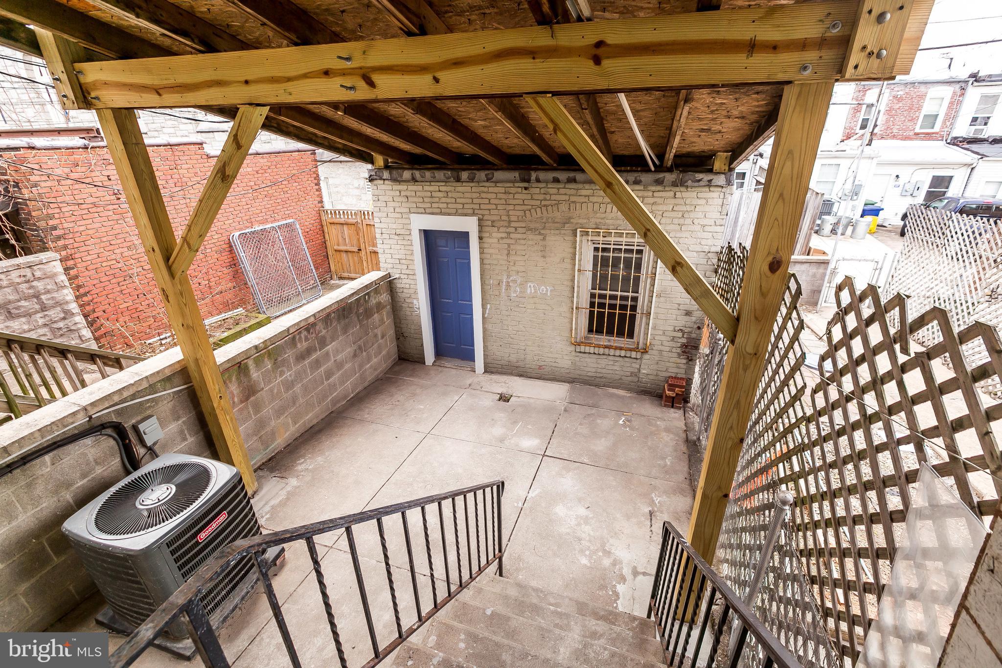 HIGHLANDTOWN - Residential