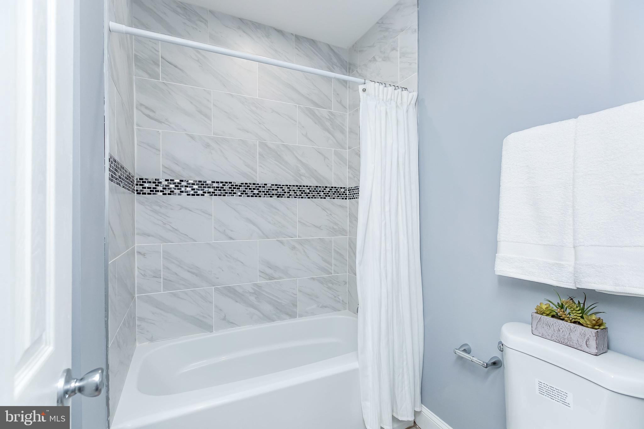 HIGHLANDTOWN - Residential