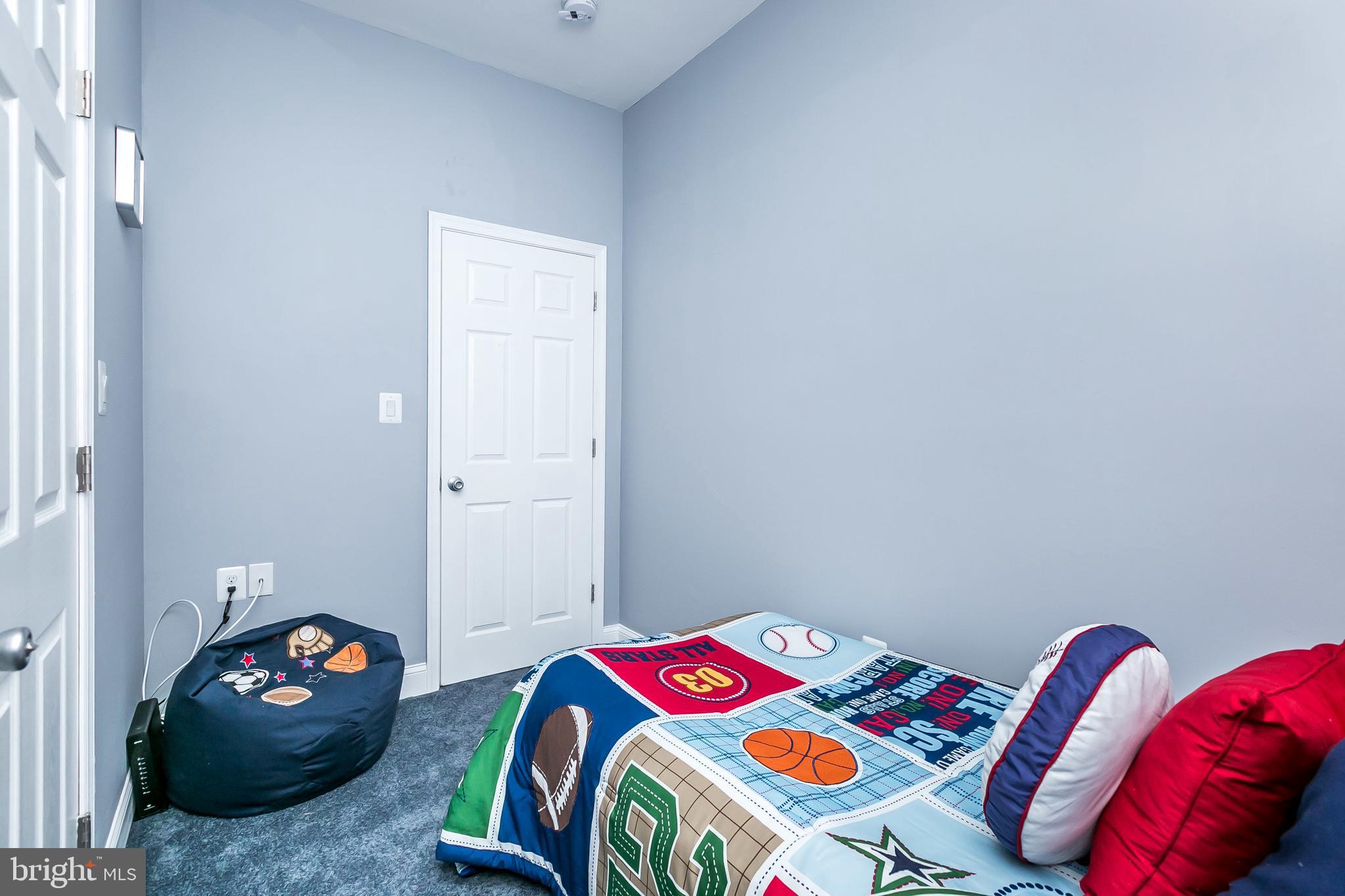 HIGHLANDTOWN - Residential