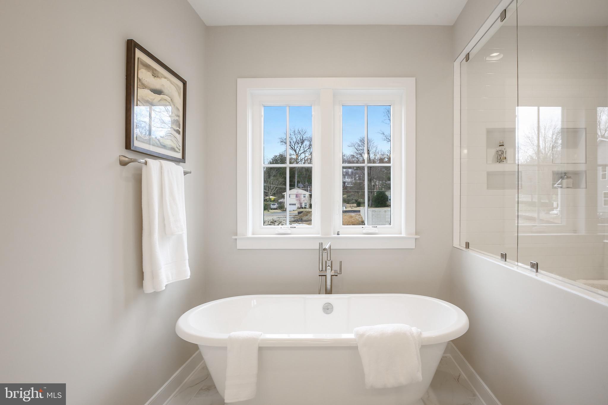 STONEWALL MANOR - Residential