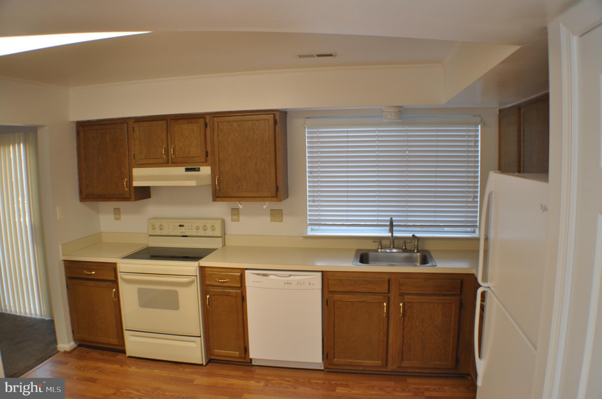 HAMPSHIRE - Residential Lease