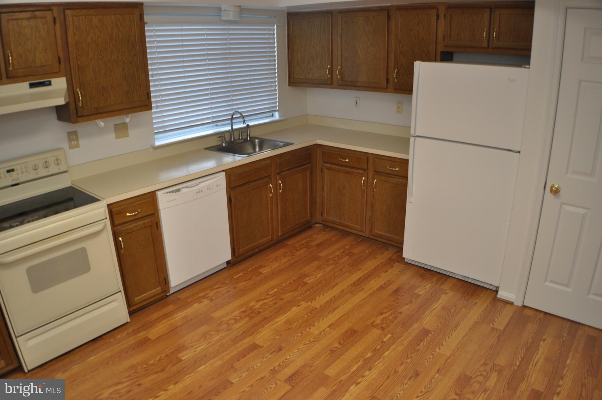 HAMPSHIRE - Residential Lease