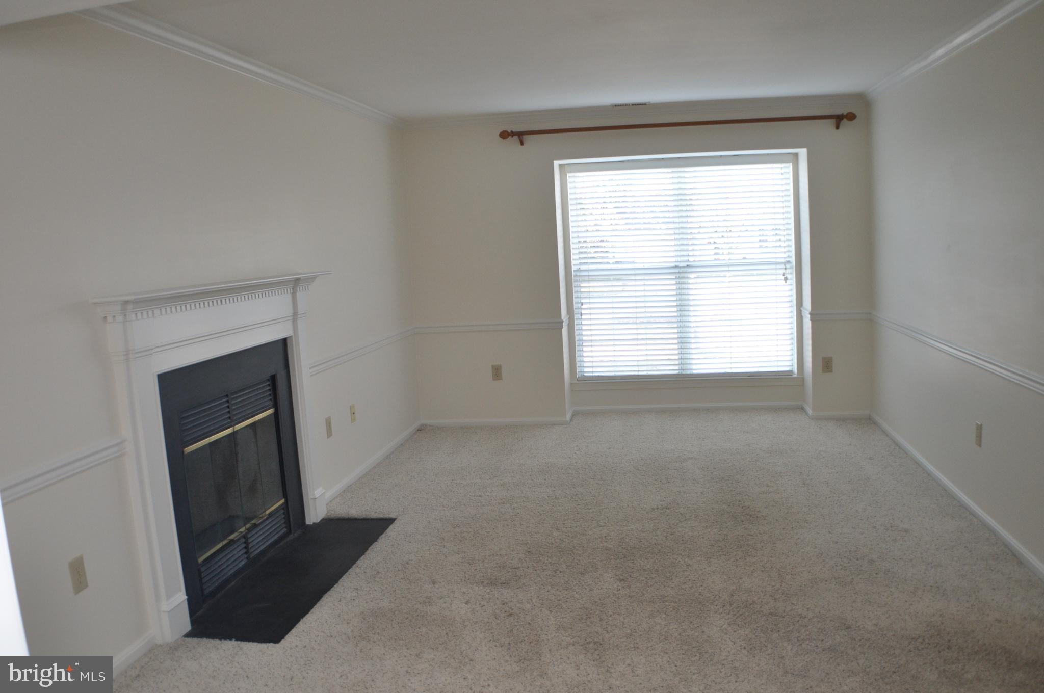 HAMPSHIRE - Residential Lease