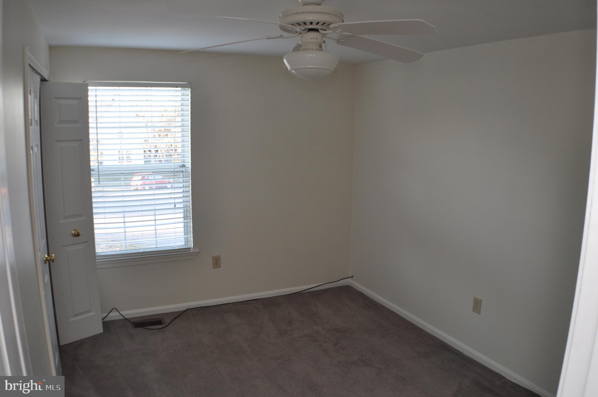 HAMPSHIRE - Residential Lease