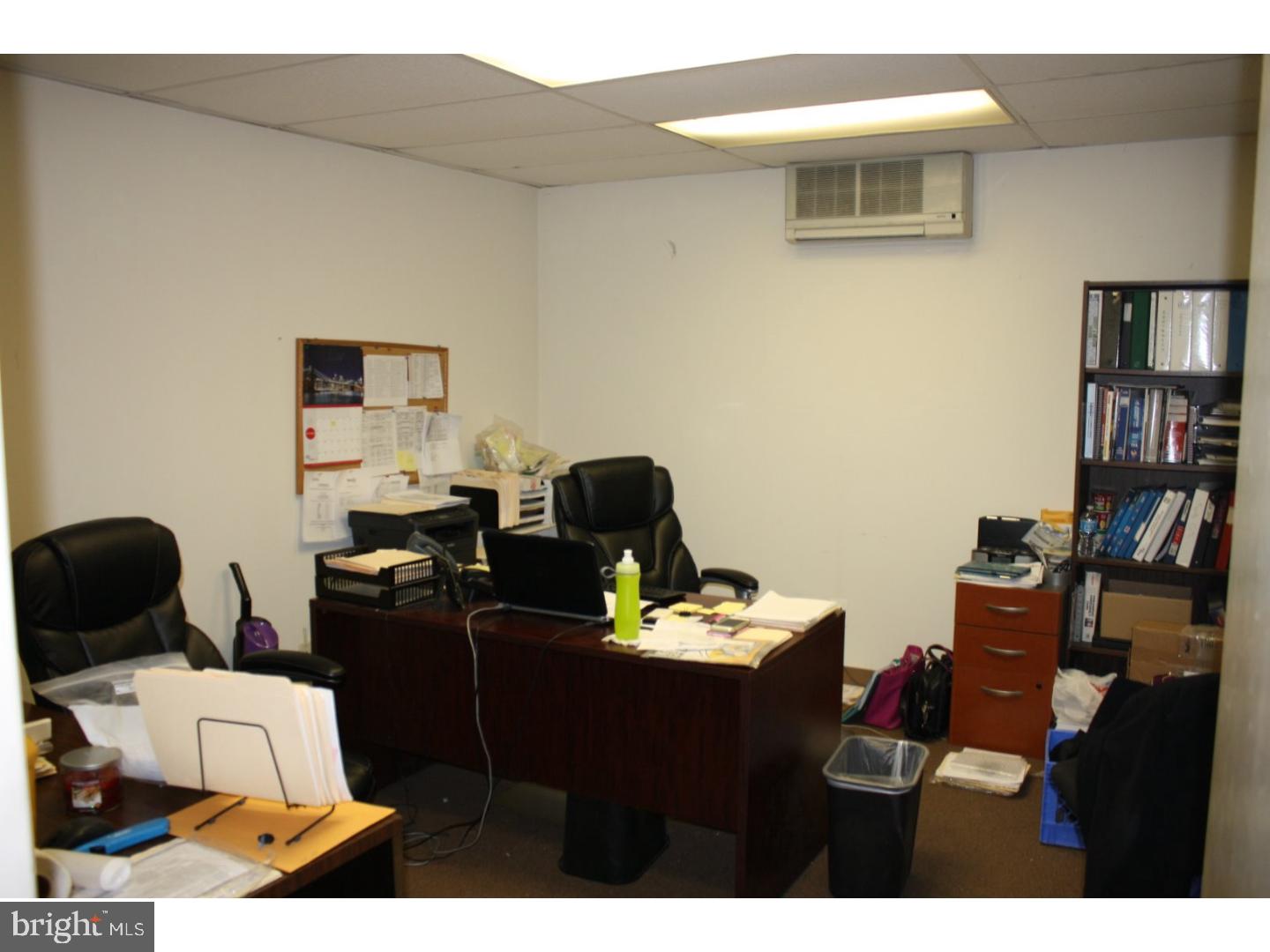 FEASTERVILLE - Commercial Lease