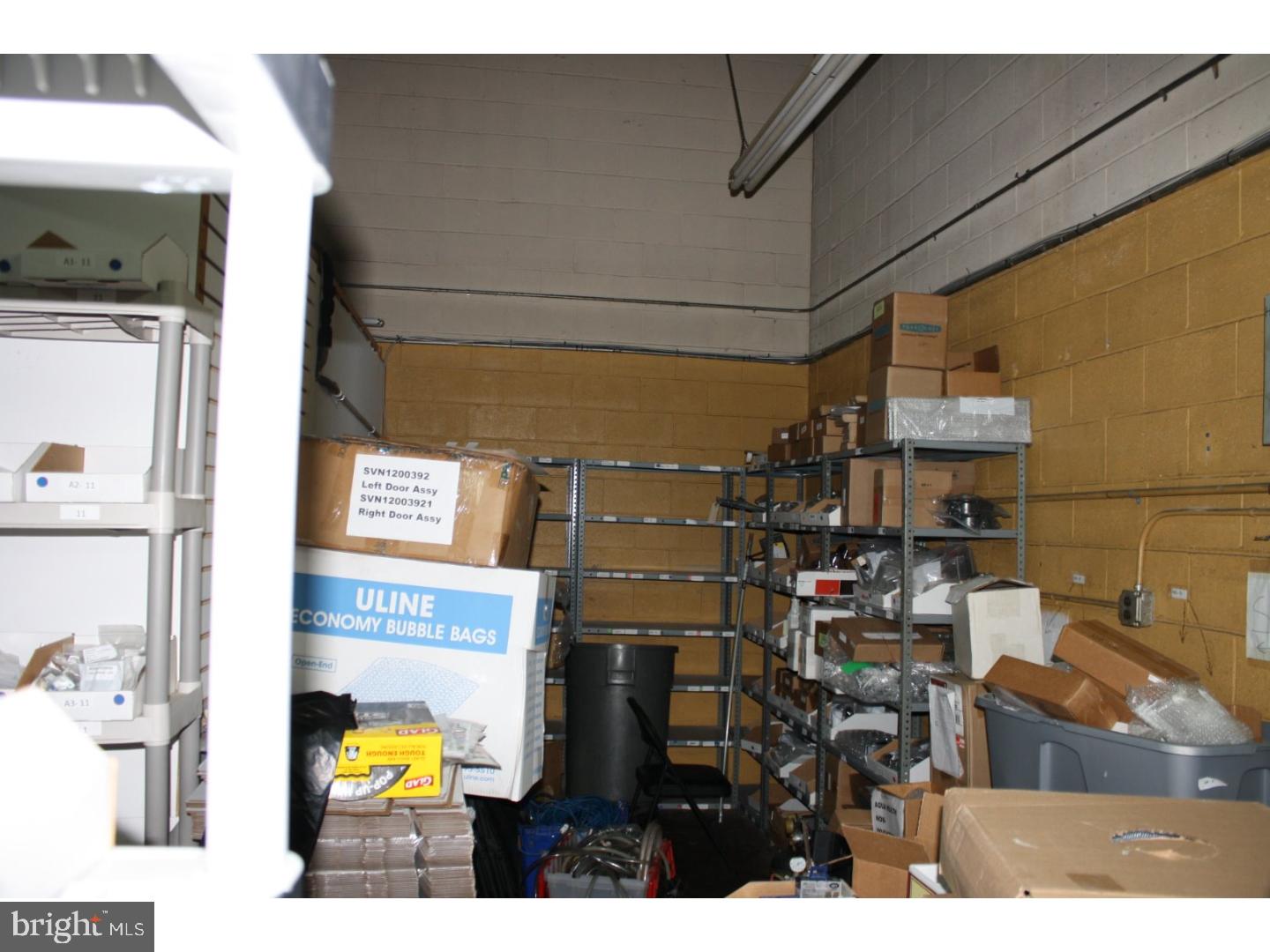 FEASTERVILLE - Commercial Lease