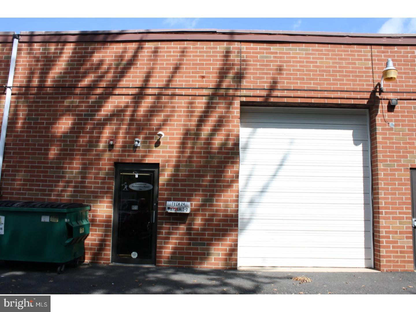 FEASTERVILLE - Commercial Lease