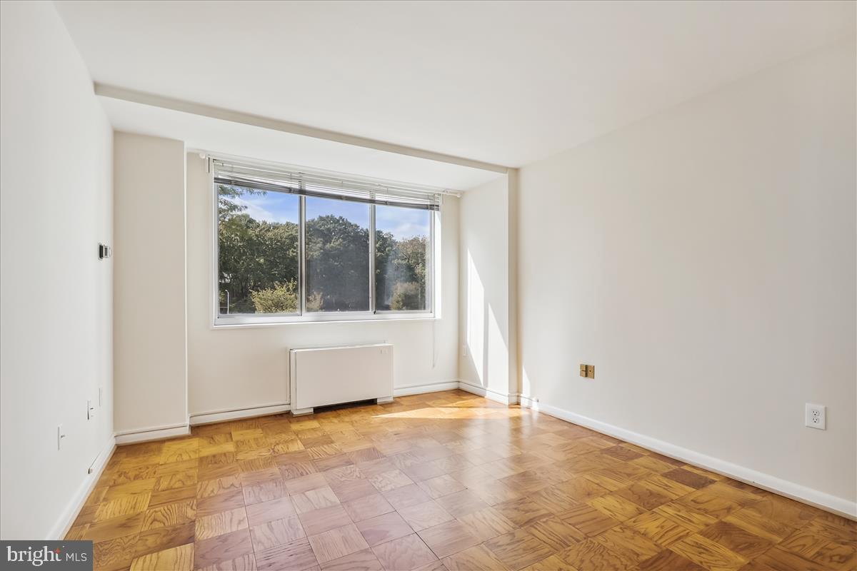 GROSVENOR PARK - Residential Lease