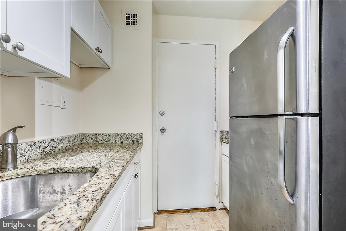 GROSVENOR PARK - Residential Lease