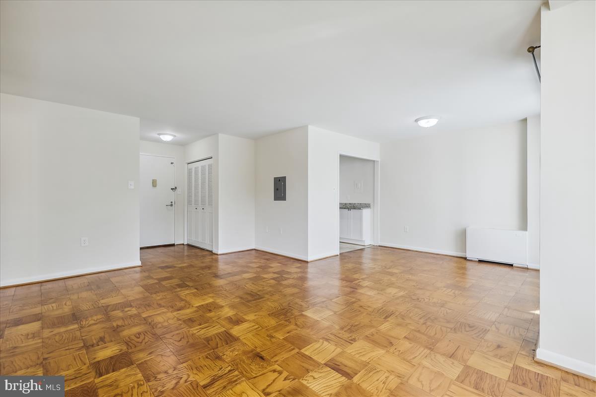 GROSVENOR PARK - Residential Lease