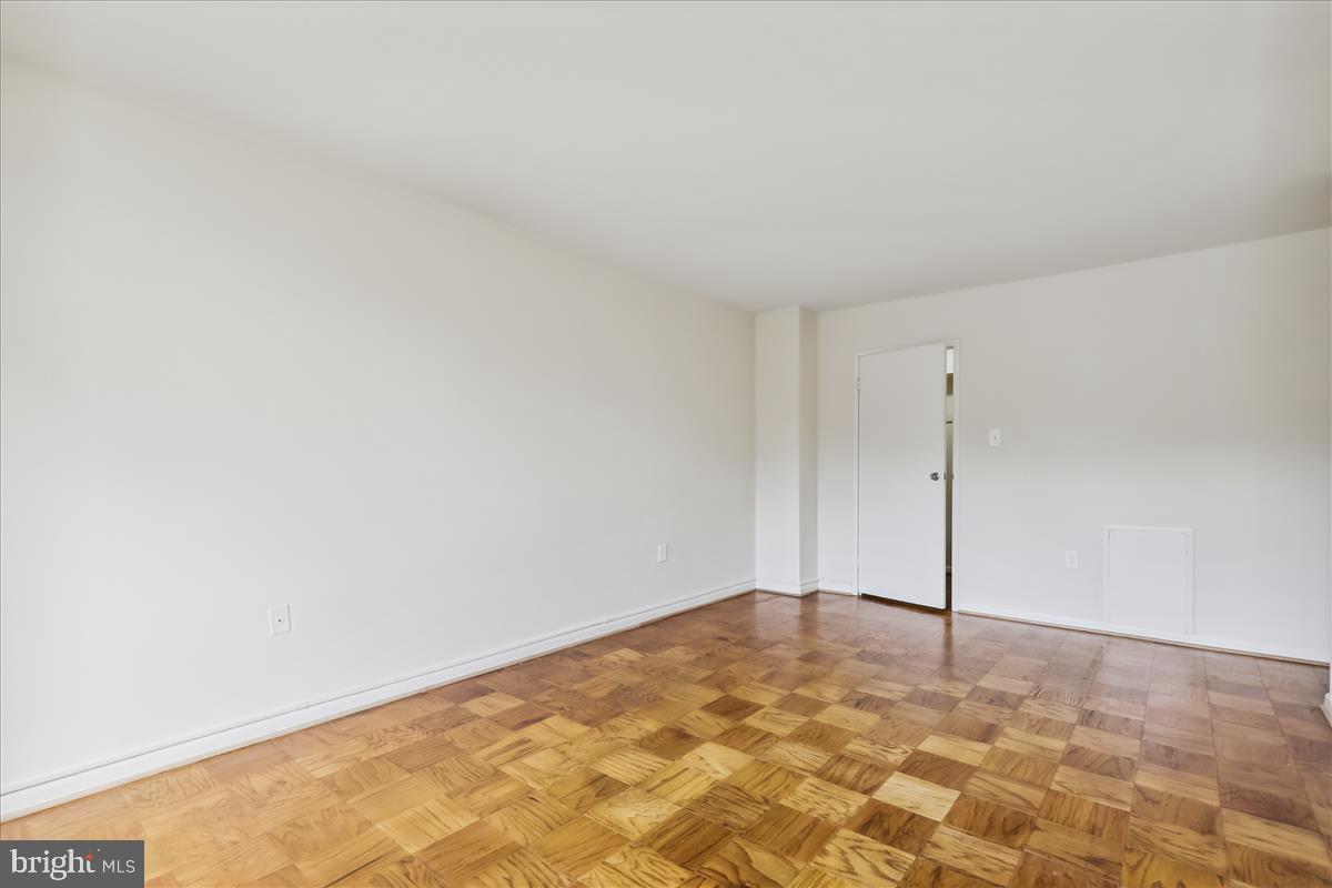 GROSVENOR PARK - Residential Lease