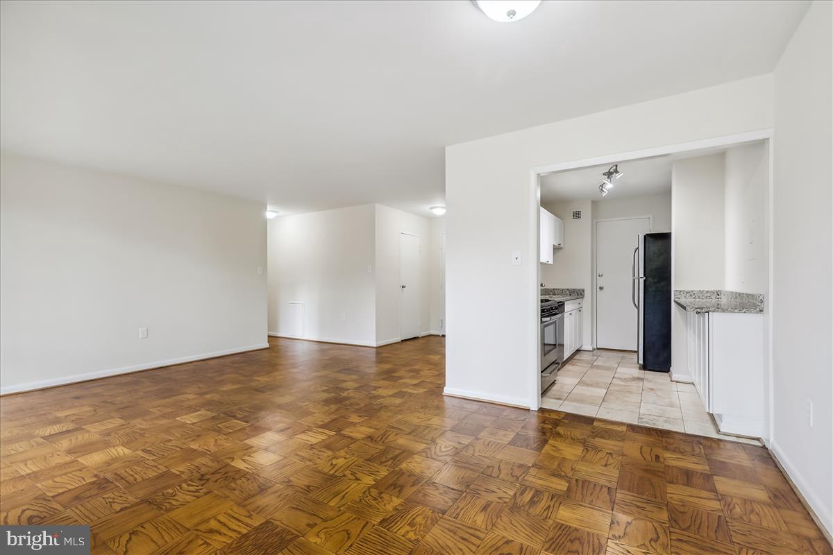 GROSVENOR PARK - Residential Lease