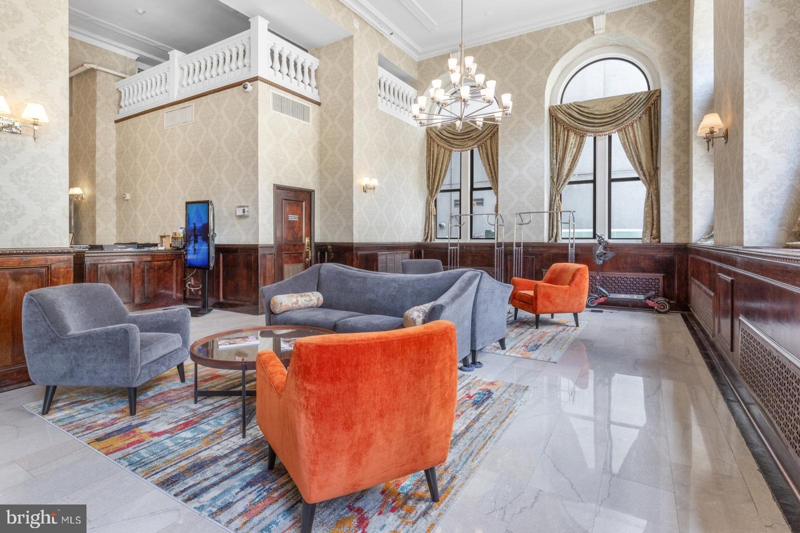 AVENUE OF THE ARTS - Residential