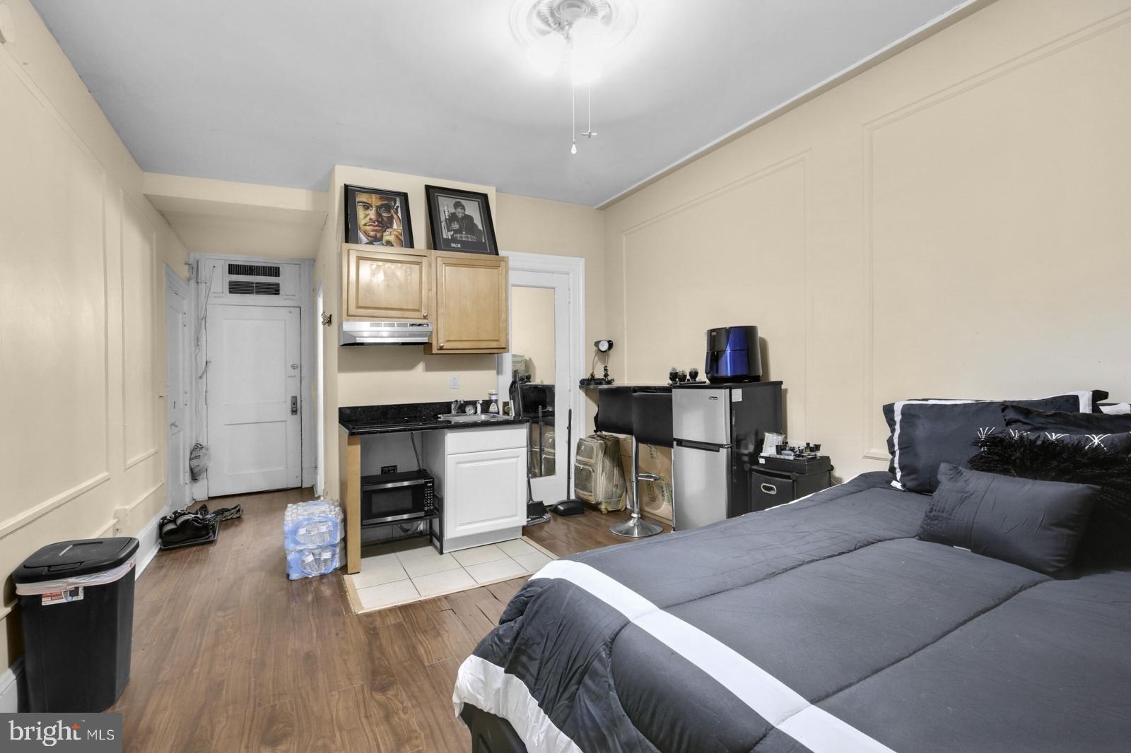 AVENUE OF THE ARTS - Residential